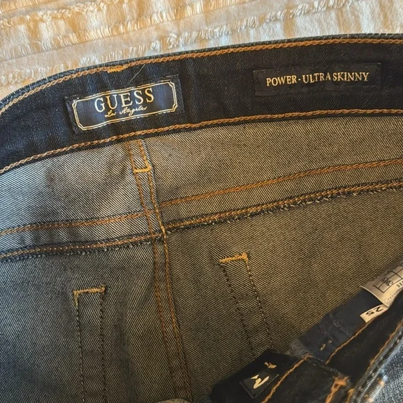 Guess Ultra Skinny Womens Crop Raw fringe hem Jeans sz 25 - Picture 4 of 8